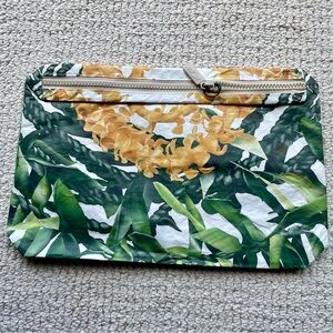 Aloha Collection X Aloha De Mele Mid Pouch (Mei Day)